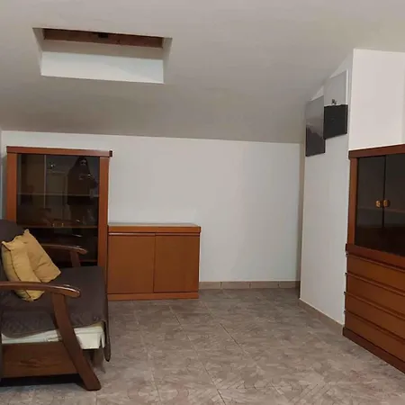 Apartrelax Сант-Эуфемия-а-Маелла